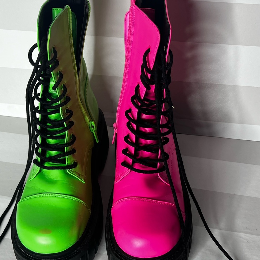 Dollskill Clubexx Prismatic Split Mismatched Combat Boots Size 9